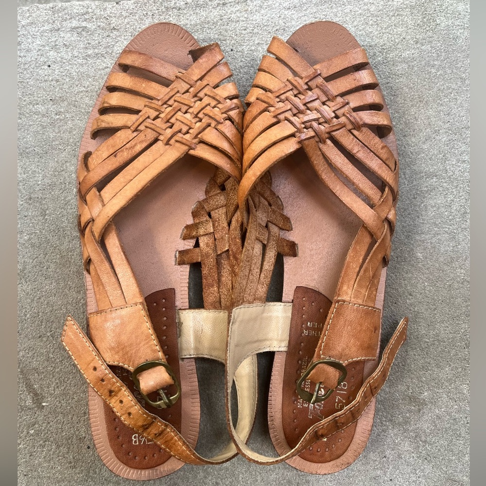Vintage Fabco Leather Sandals